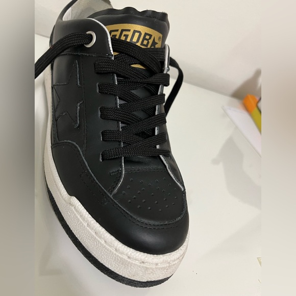 Yeah! GG Low Tops - Picture 4 of 16